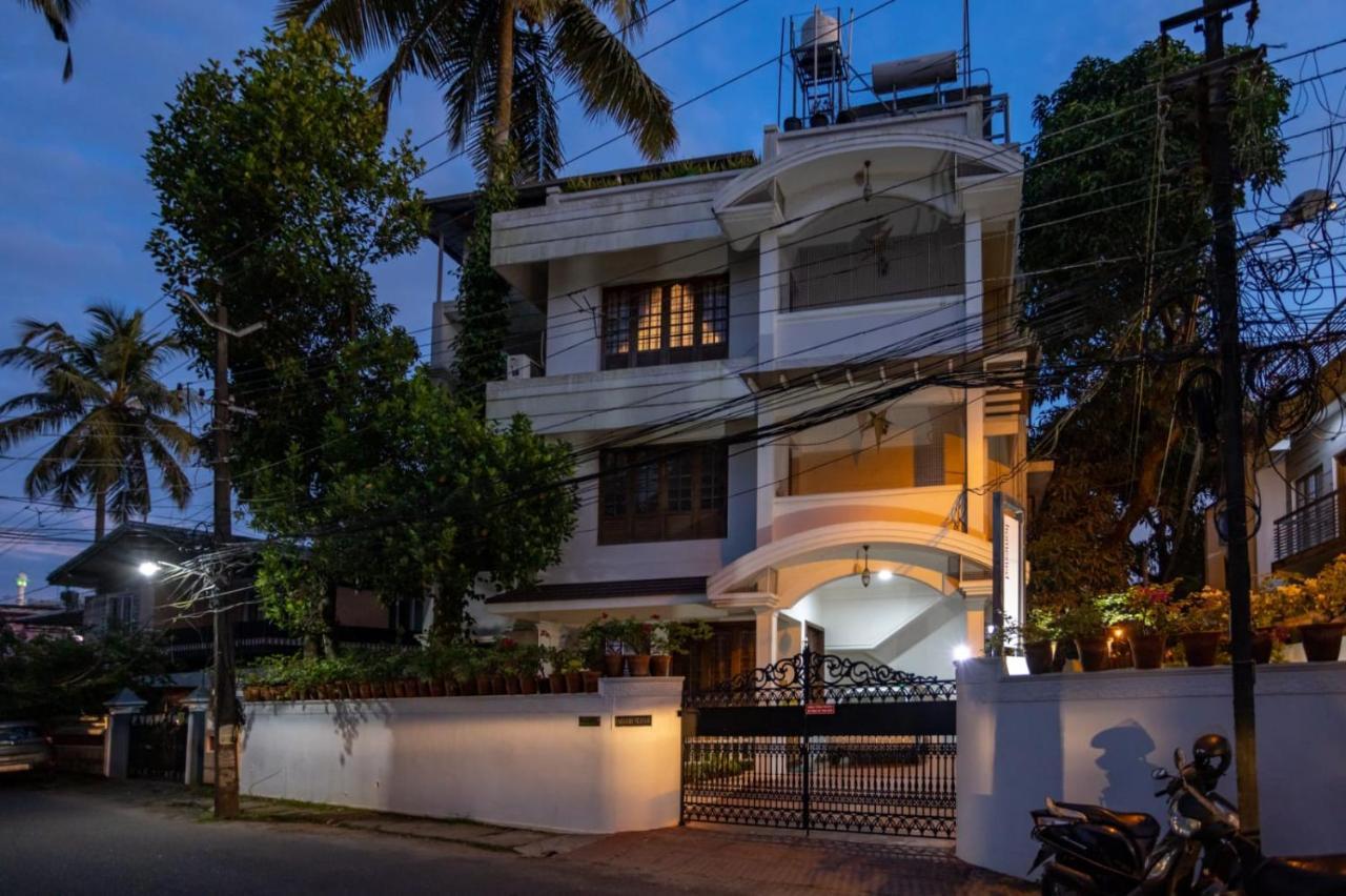 Homested Homestay Fort Коччи Экстерьер фото