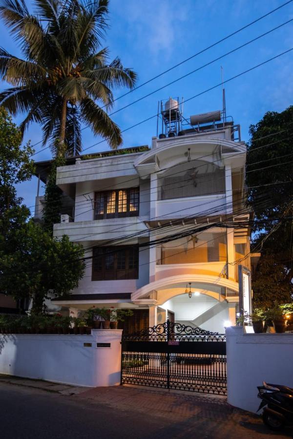 Homested Homestay Fort Коччи Экстерьер фото